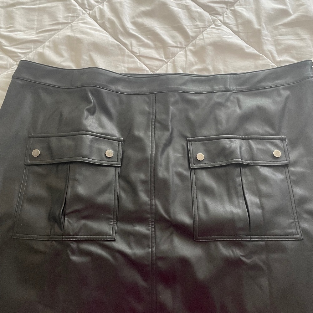 Black faux leather mini skirt
